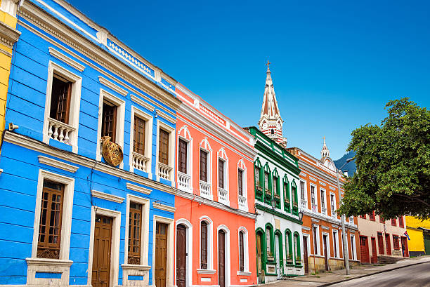 красочные фасадов - colombia стоковые фото и изображения