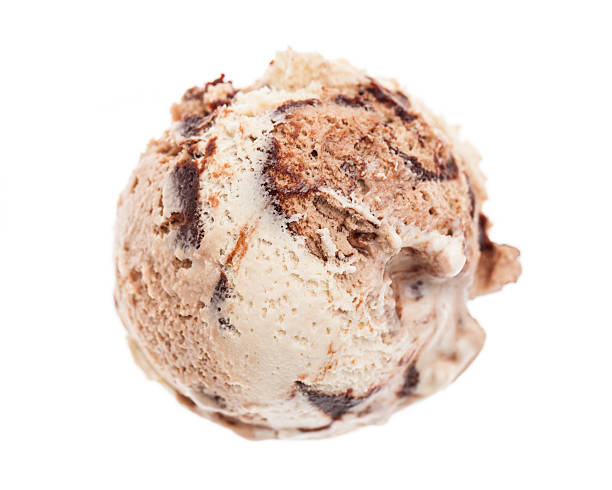 bola de tiramisu e sorvete isolado no fundo branco - bola de sorvete - fotografias e filmes do acervo