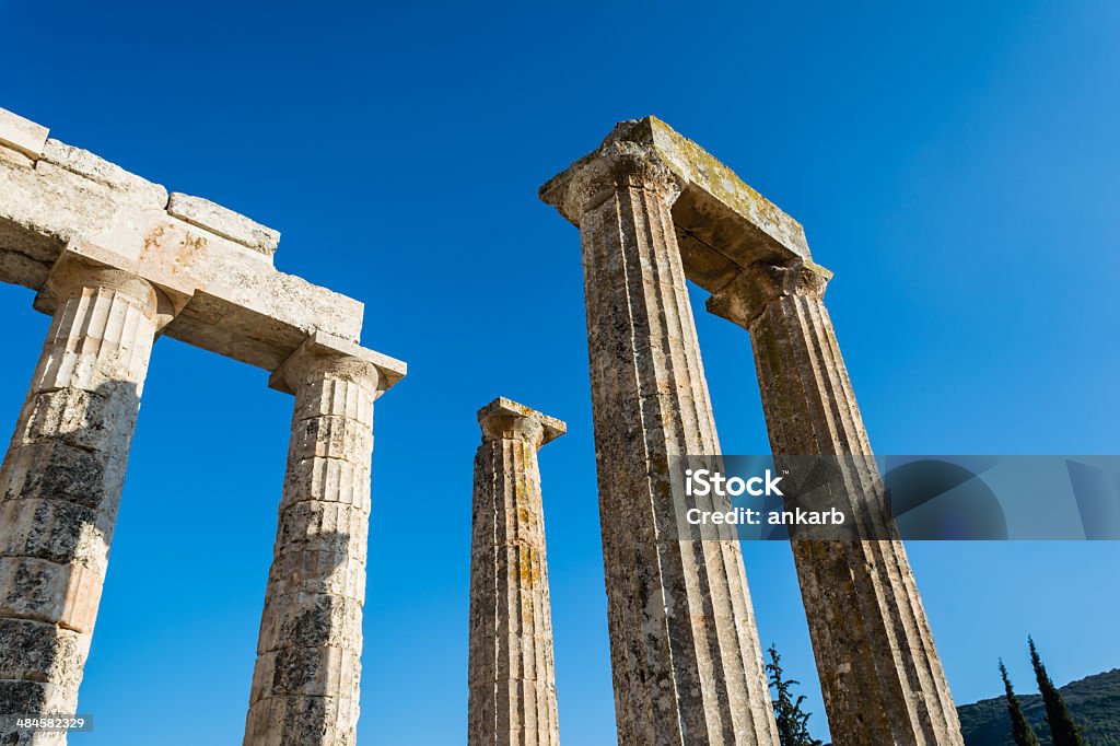 Pilares de um antigo Templo de Zeus - Foto de stock de Alto - Descrição Geral royalty-free