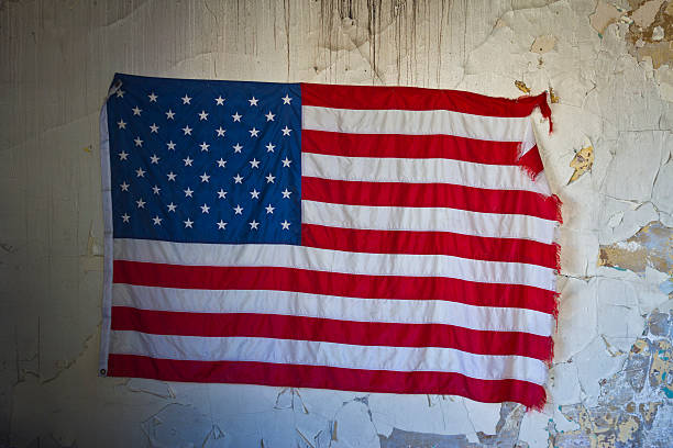 istock US Flag in an Abandoned Building 484606304