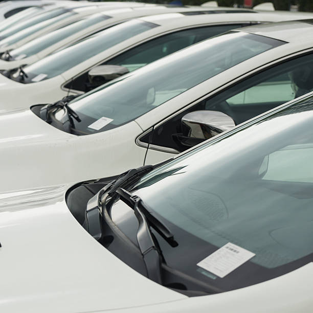 istock Cars in a row 484615204
