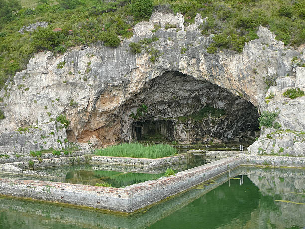 istock Ruins of Villa Tiberio in Sperlonga 484629162