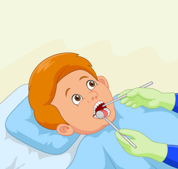 cartoon kleiner junge, seine zähne zahnarzt überprüft von - human teeth little boys behavior expressing negativity stock-grafiken, -clipart, -cartoons und -symbole