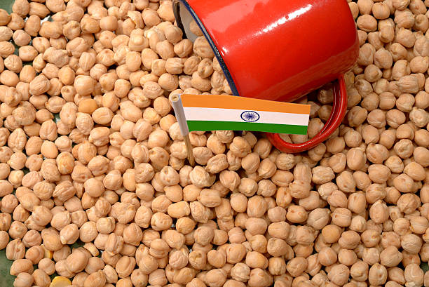 istock Chickpeas or Garbanzo Beans With India Flag 484668398