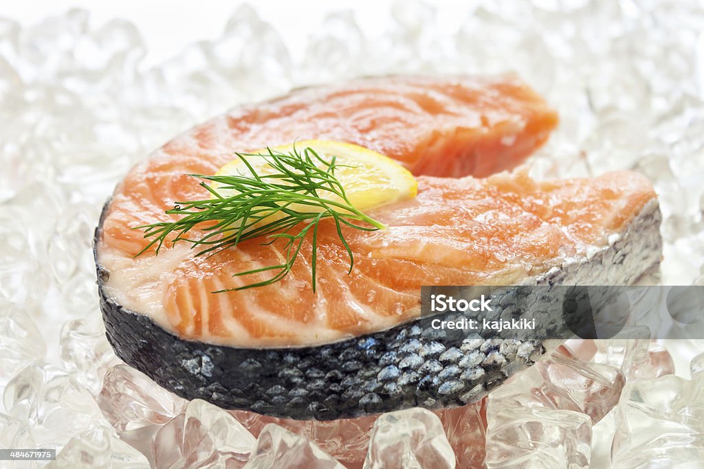 Filete de salmón - Foto de stock de Hielo picado libre de derechos