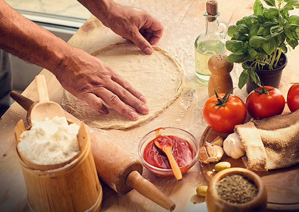istock Preparing ingredients of homemade pizza 484676164