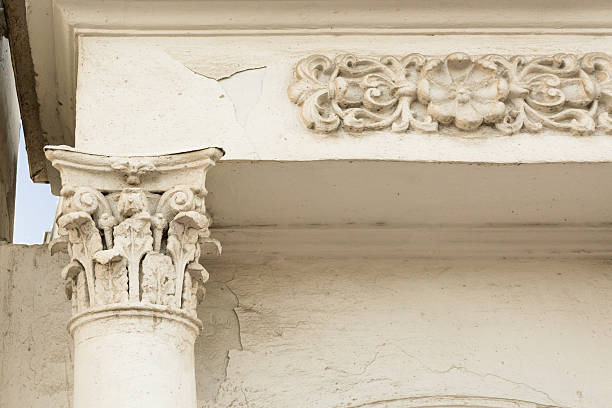 istock Ancient column with stucco and gate in Yaroslavl 484684396
