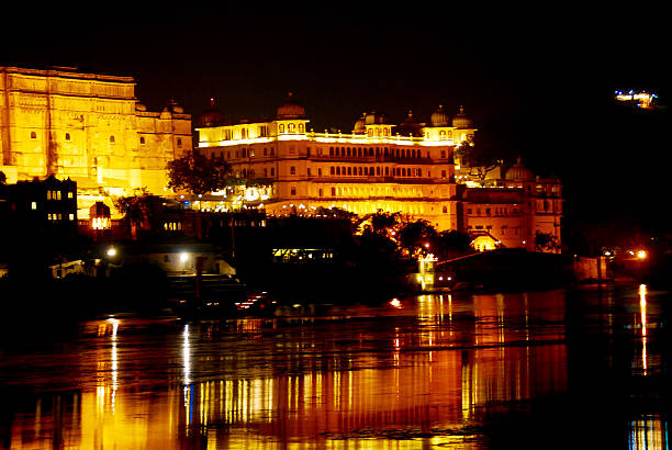 istock City palace Udaipur at night 484693380