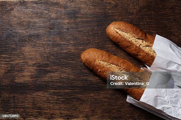 Foto de Dois Baguetes e mais fotos de stock de 2015 - 2015, Almoço, Assado no Forno