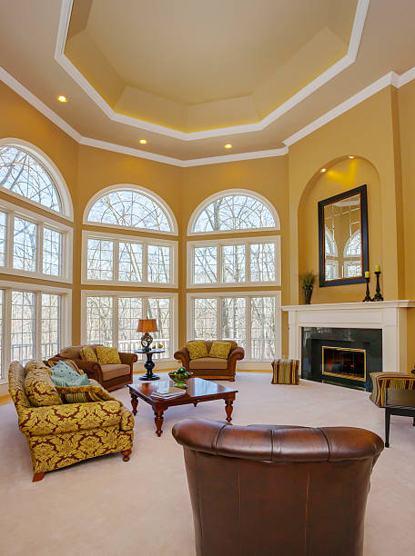istock Amazing Great Room With Vaulted Ceiling and Two Story Windows 484714949