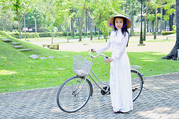 istock Vietnamese girl 484719561