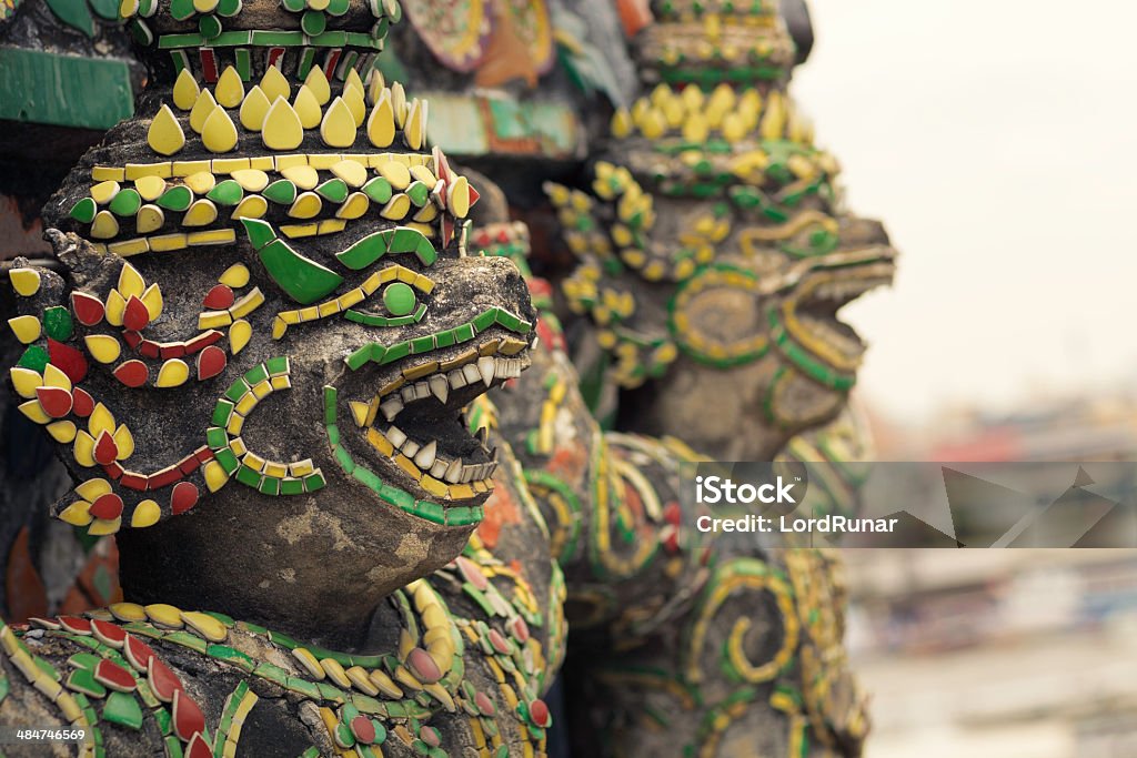 Wat Arun rzeźby - Zbiór zdjęć royalty-free (Azja Południowo-Wschodnia)