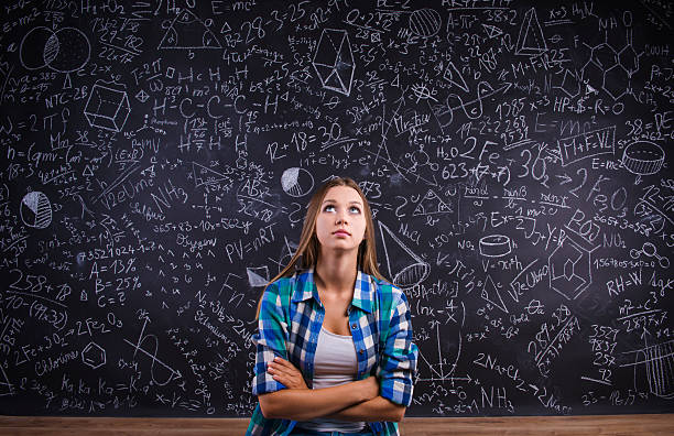 istock Beautiful young girl 484762258