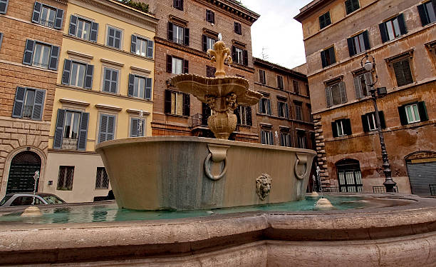istock Fountain in the square of Rome 484763333