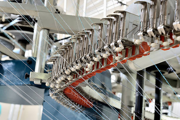 okrągły maszyny dziewiarskie - textile industry loom machine textile zdjęcia i obrazy z banku zdjęć
