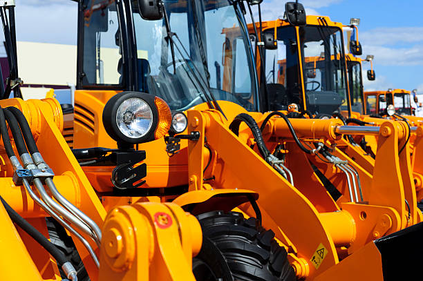 bulldozer pormenor de linha - wheel tractor scraper imagens e fotografias de stock