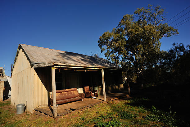 istock Abandoned Farmhouse Outback Australia 484795394