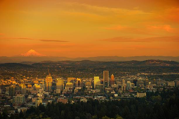 istock Sunset Scenery in Portland 484798560