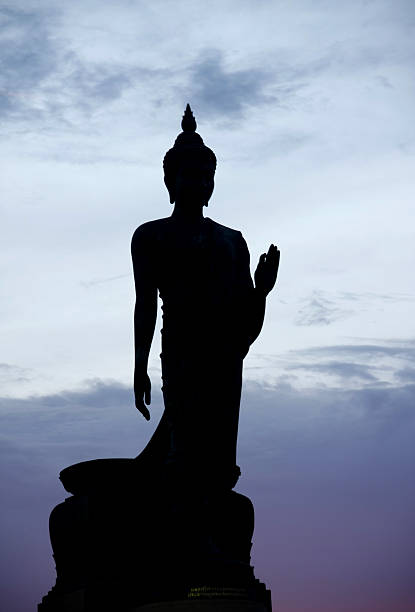 istock Silhouette of buddha statue 484812383