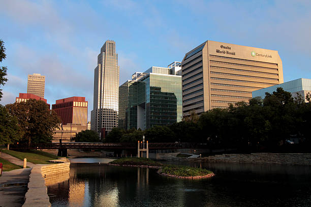 오마하발 - omaha nebraska nebraska skyline building exterior 뉴스 사진 이미지