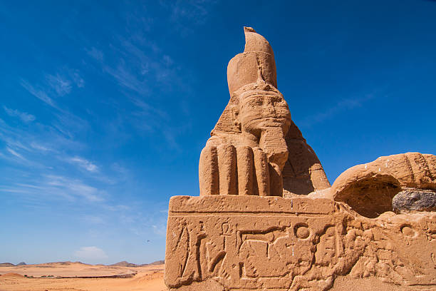 sphinx de wadi el seboua - lake nasser photos et images de collection