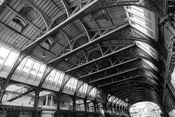 istock London market BW 484868274