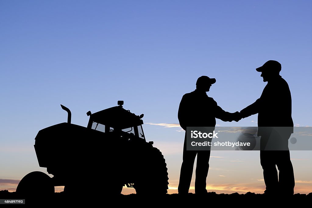 Bauern Hände schütteln - Lizenzfrei Bauernberuf Stock-Foto