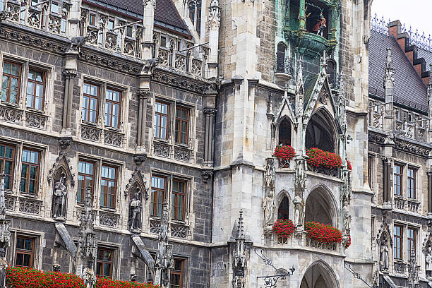 istock Munich city hall ancient german building 484908866