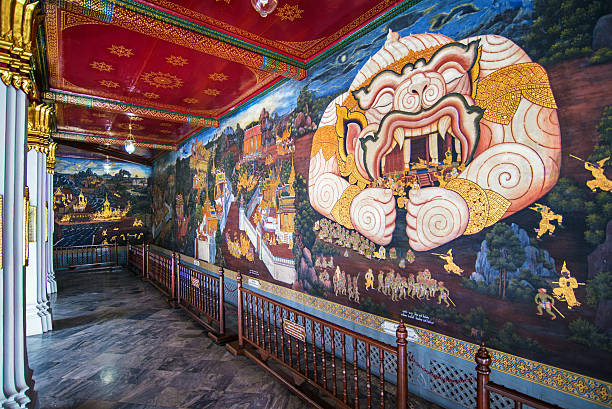 istock Thai mural painting at wat phra kaew 484910098