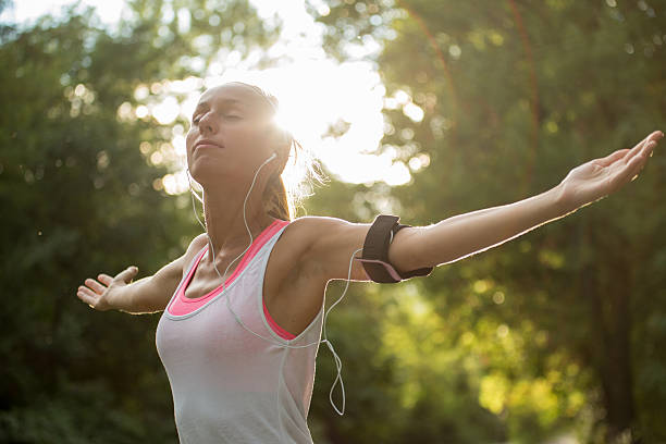 istock Sporty young woman feeling great! 484935188