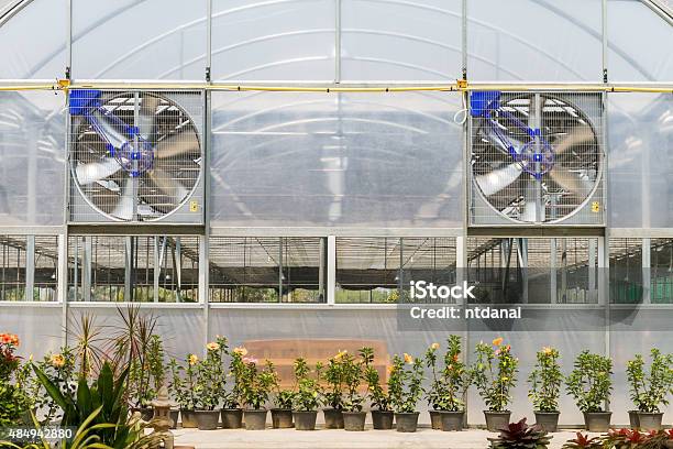 Electric Ventiladores Foto de stock y más banco de imágenes de 2015 - 2015, Acero, Agricultura