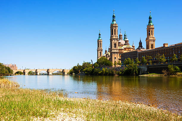 istock bridge and Cathedral from Ebro river. Zaragoza 484946179