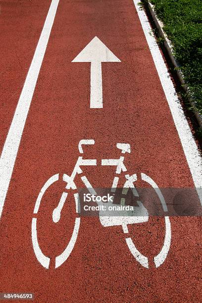 Pista Ciclabile - Fotografias de stock e mais imagens de Alfalto - Alfalto, Andar de Bicicleta de Montanha, Ao Ar Livre