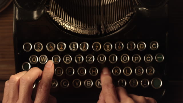 LD Fast typing on an old typewriter