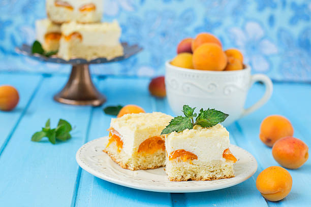 istock Cake cheesecake with apricots, summer dessert 484998566