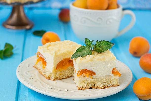 istock Cake cheesecake with apricots, summer dessert 484998568
