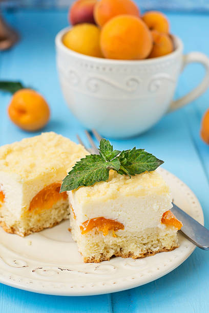 istock Cake cheesecake with apricots, summer dessert 484998578