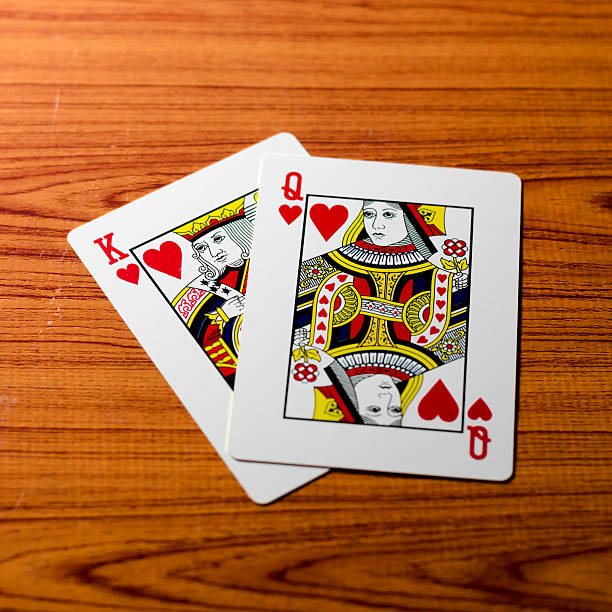 istock love king queen card 485018835