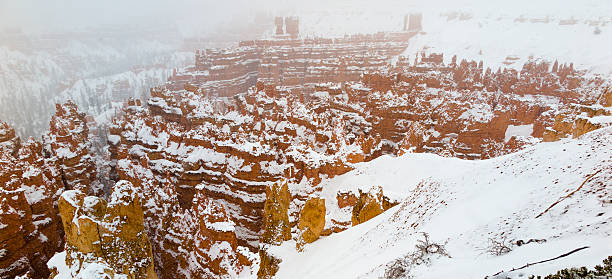 istock Stormy Weather In Bryce Canyon 485026852