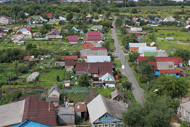 City homes Photo of Saransk homes and streets summer top view mordovia stock pictures, royalty-free photos & images