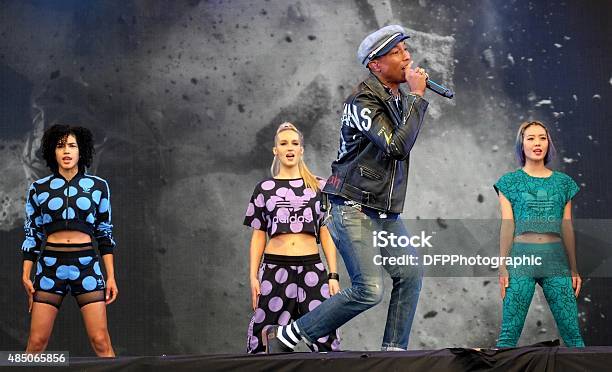 Pharrell Williams Performing At Glastonbury 2015 Stock Photo - Download Image Now - Pharrell Williams, Glastonbury Festival, Music Festival