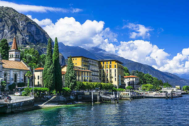 bela aldeia de cadenabbia, lago de como, itália. - tourist resort lake italy scenics imagens e fotografias de stock