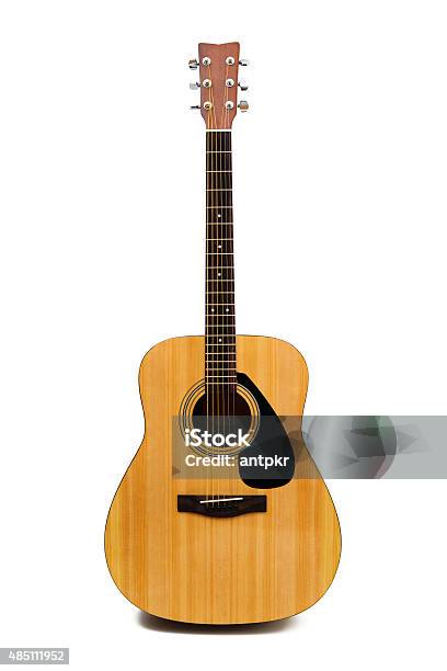 Guitarra Acústica Foto de stock y más banco de imágenes de Guitarra - Guitarra, Fondo blanco, Guitarra acústica