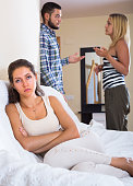 home-konflikt-zwischen-drei-junge-erwachsene.jpg?b=1&s=170x170&k=20&c=7azzVlxtz3Rex6YCeXAtjXV9rWVY--LFjFUPyJKB2XA=