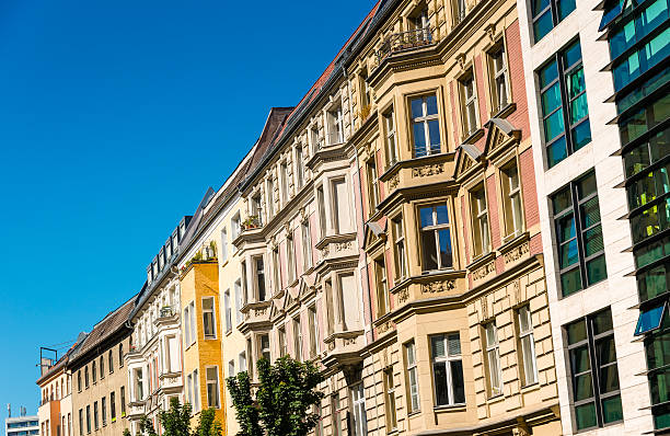 istock Restored old apartment buildings in Berlin, Germany 485135430