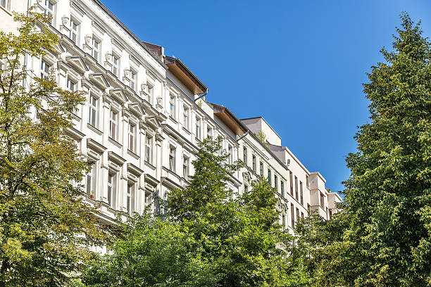 istock Restored old apartment buildings in Berlin, Germany 485135460