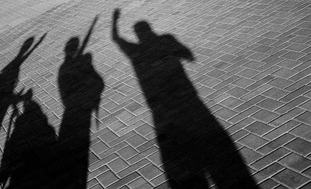istock Shadows of people 485139164