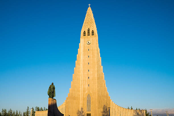 istock The Hallgrimskirkja and statue 485146488