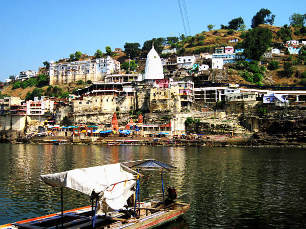 istock Omkareshwar - Hindu pilgrimage Jyotirlinga temple 485151364