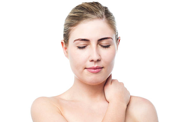istock Young woman with hand on her shoulder 485163843